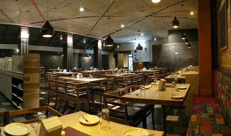 Hotel Zorba Inn コールハープル エクステリア 写真